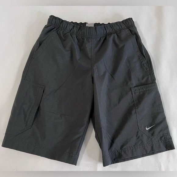 Nike Shorts Athletic Black Men's Sz Small Pockets Elastic Waist‎ - Picture 1 of 9